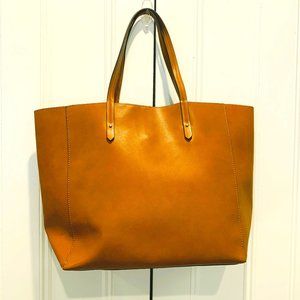 Gap Synthetic Leather Tote in Cognac